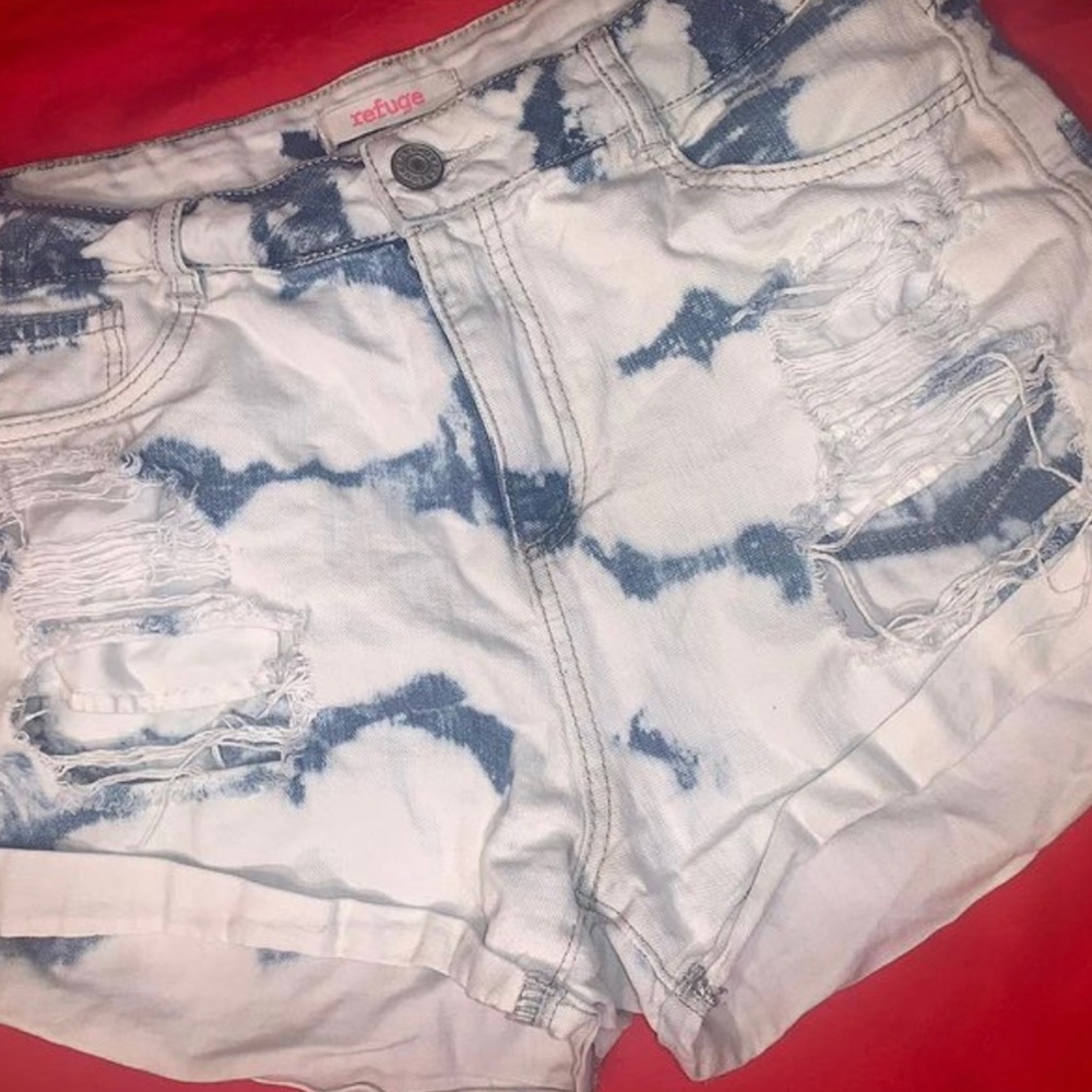 High waisted shorts 🐧